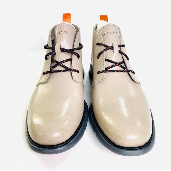 2.ZERØGRAND Chukka Men’s Leather Taupe Grey  8M - Picture 3 of 6